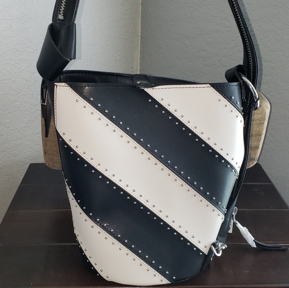 NWT-CK Karyn convertible